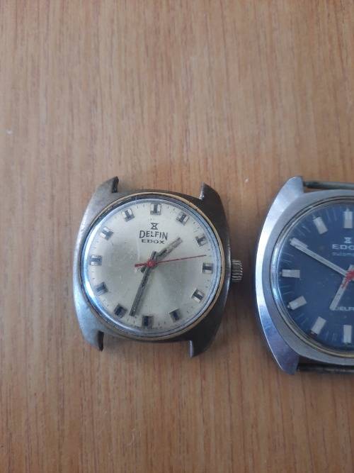 2 x men's vintage watches