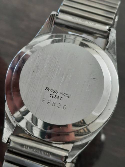 Vintage men`s buler wind up watch