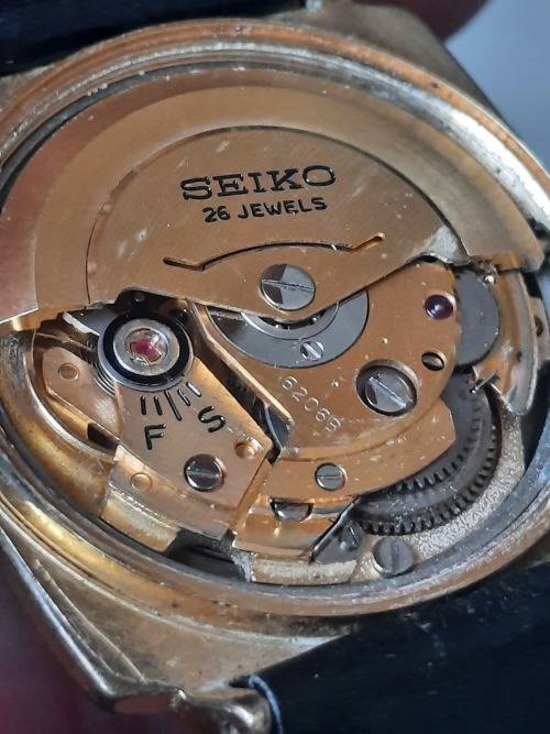 Vintage men`s seiko weekdater