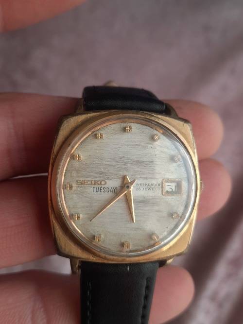 Vintage men`s seiko weekdater