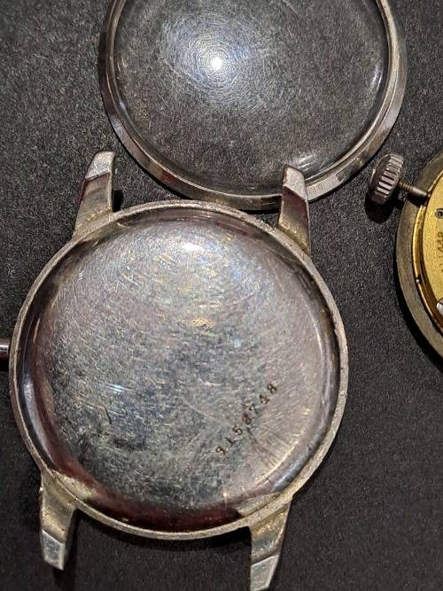 Vintage men`s Zenith movement and case