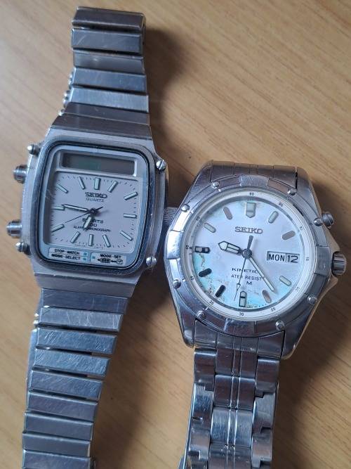 2x vintage seiko watches