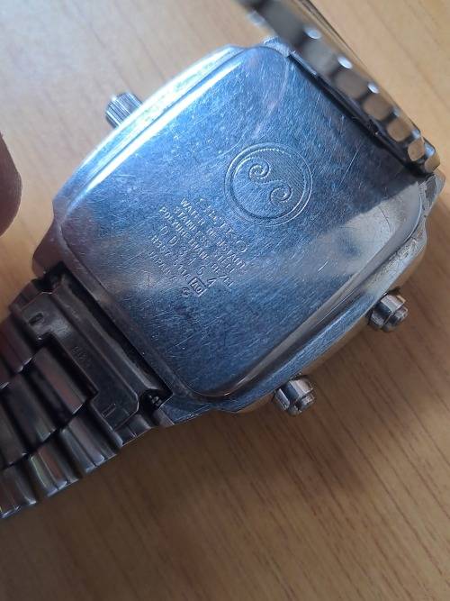 2x vintage seiko watches