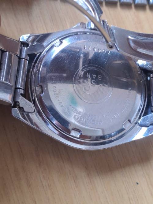 2x vintage seiko watches