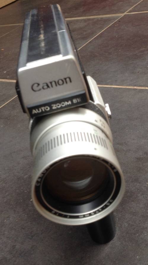 Vintage Canon Auto Zoom 518 8mm movie camera (MEM7)