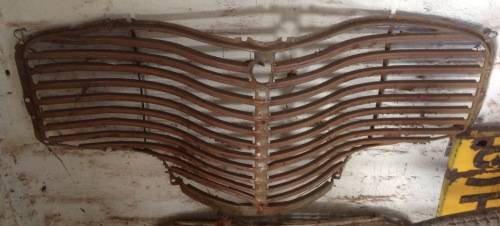 Vintage car grill - ideal for restorer, man cave, pub or shop exhibition