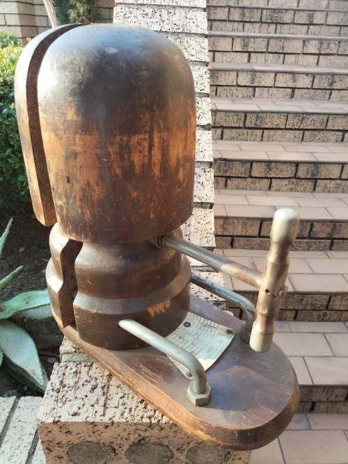 Antique hat stretcher - functional