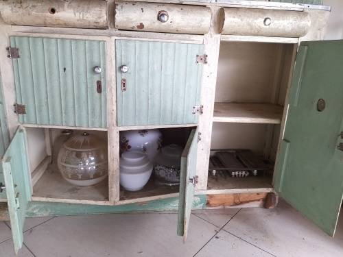 Vintage kombuis kas met houding (for repurposing/restoration) - COLLECTION ONLY