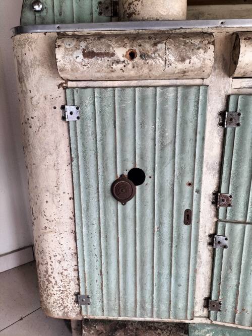 Vintage kombuis kas met houding (for repurposing/restoration) - COLLECTION ONLY