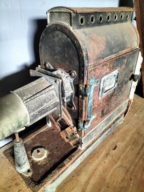 Large magic lantern (for restoration)