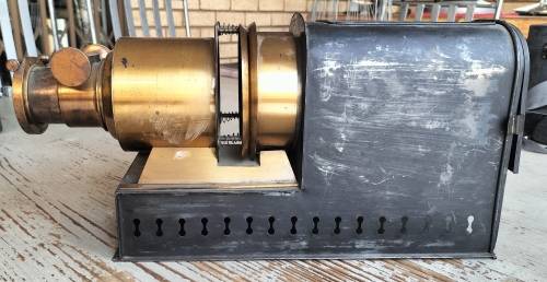 Antique magic lantern (MD54)