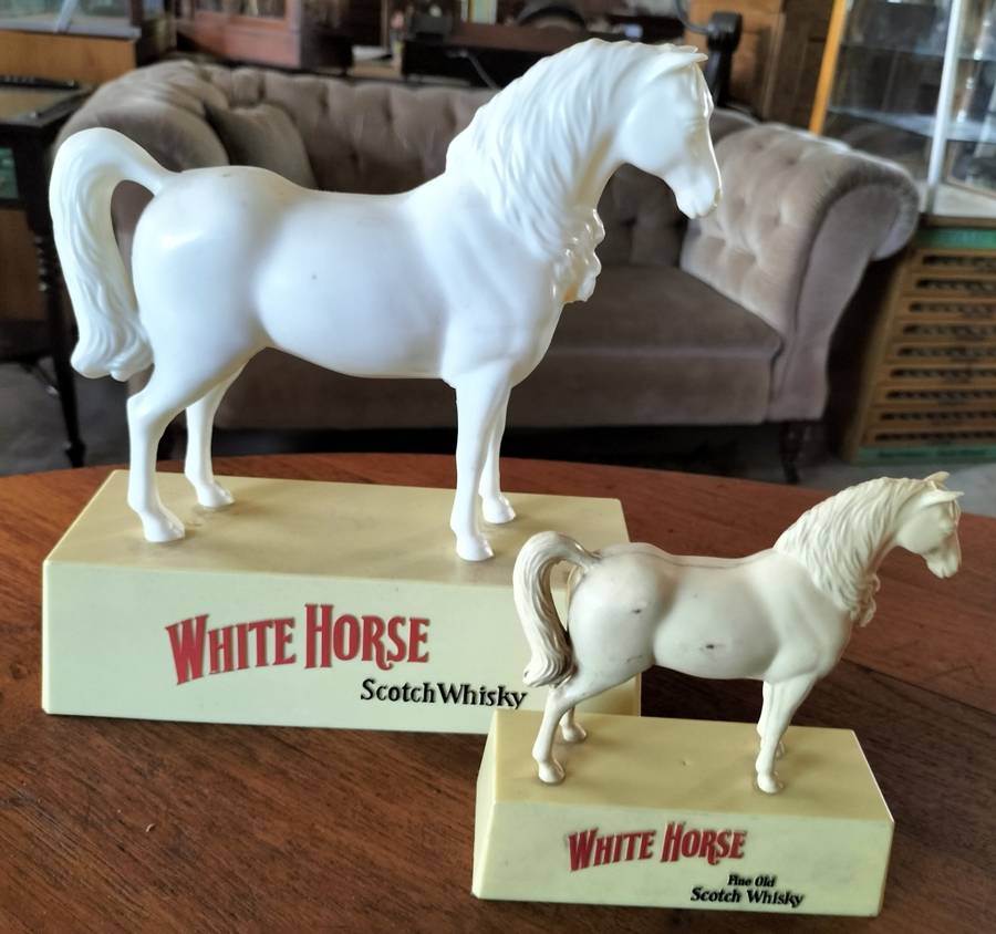 Vintage Whiskey White Horse plastic advertising (big and small)