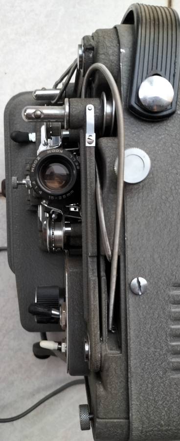 Vintage 8mm movie projector - Sekonic (In original case)