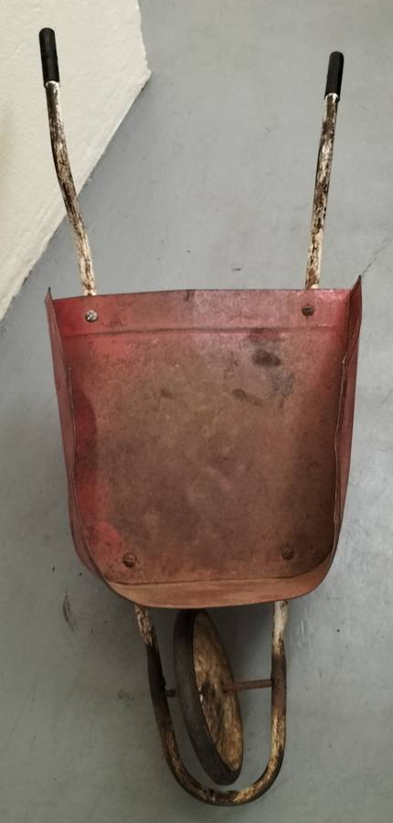 Vintage children`s wheelbarrow - Poor condition