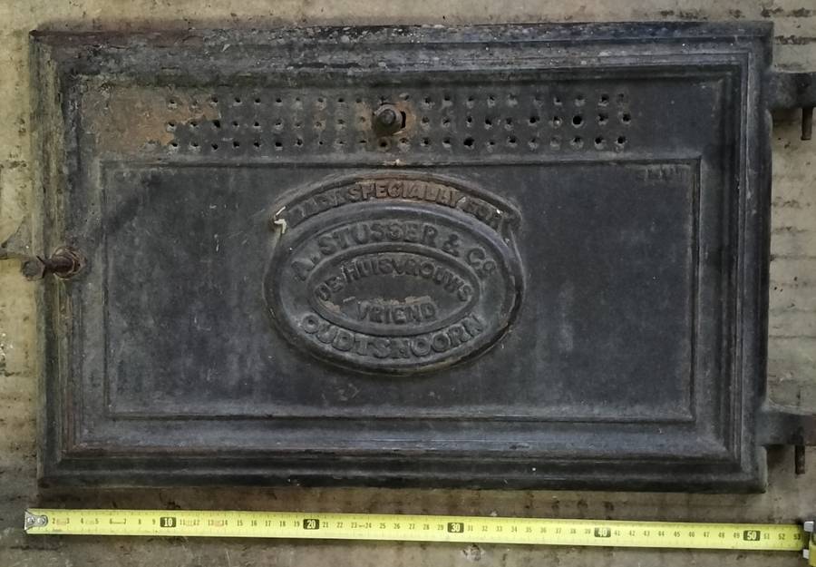 Vintage Stusser oven door - De Huizvrouws vriend - Oudtshoorn
