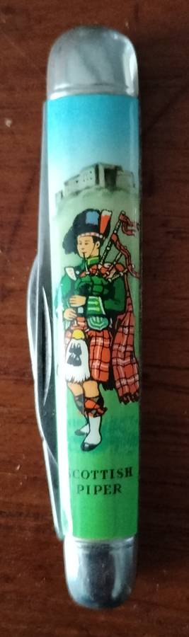 Vintage pocket knife - Scottish piper
