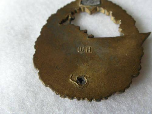 Kriegsmarine destroyer's war badge no pin