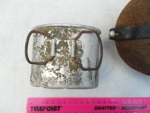 WW2 RED STEEL GERMAN BOTTLE CUP HRE 42