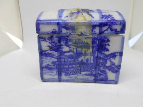Chinese Antique Blue and White Porcelain Box