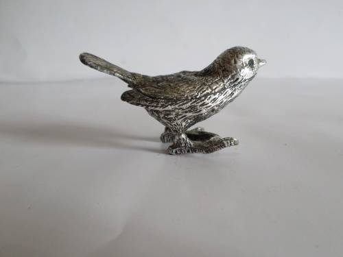 Florenza Bird pill box with tiny tongs. Excellent condition