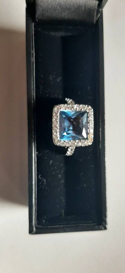 Vintage silver 925 ring with acqua marine stone