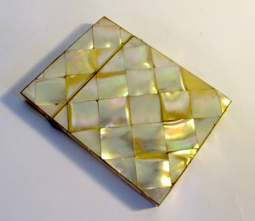 19TH C ANTIQUE CARVED MOTHER OF PEARL CALLING CARD CASE WITH ORNATE SCRIMSHAW.