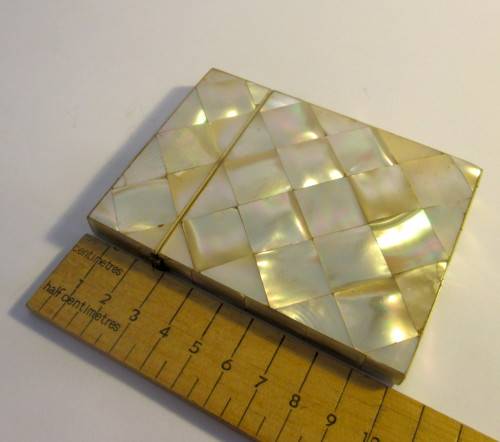 19TH C ANTIQUE CARVED MOTHER OF PEARL CALLING CARD CASE WITH ORNATE SCRIMSHAW.