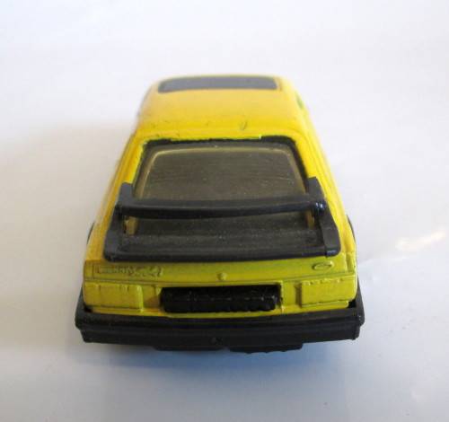 MATCHBOX Ford Sierra XR4i. Yellow. Scale 1/58. 1983