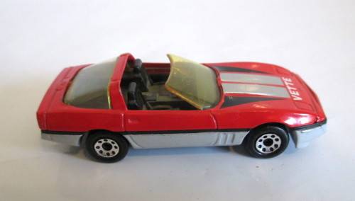 MATCHBOX 1984 Corvette. Red and Silver. Scale 1/56. 1983