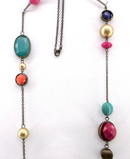 Long Vintage Necklace - Beads - Costume Jewelry  96cm long.