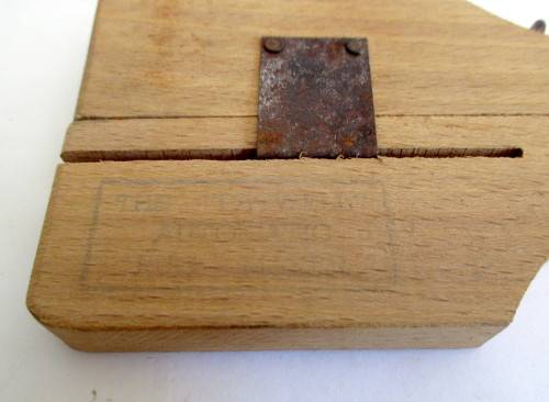 VINTAGE 'PATWELL' AUTOMATIC RUG MAKING MACHINE