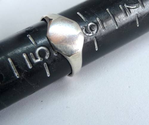 Vintage Initial Silver Pentagon Signet Ring  Size L, 16.1mm diameter 1.5g