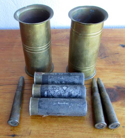 Lot of vintage Gun shells as per photo