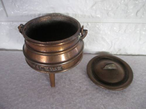 VINTAGE FALKIRK COPPER-PLATED CAST IRON MINIATURE POTJIE & LID. 90mm high.