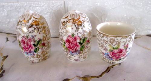 Vintage Pink Roses Gold Chintz MAYELL Cruet Set. Spotless. Delicate.