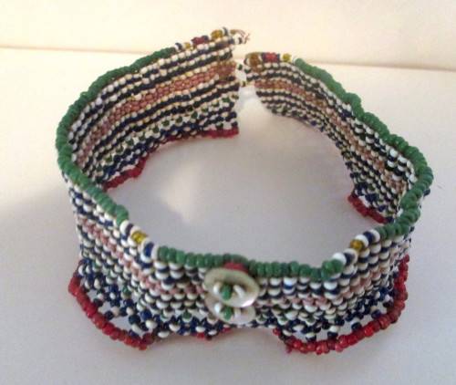 Vintage African Zulu beaded choker with Mother of Pearl buttons. Vibrant colors. Choker 300mm.