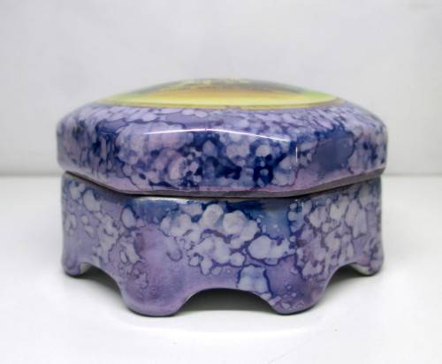 Vintage Limoge France porcelain trinket dish, Flow Purple with gold trimmings. 80mm