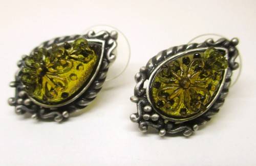 Lovely Vintage Moldavite look Earrings in a ornate setting. 25mm.