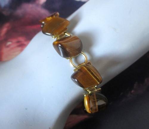Vintage Tiger`s Eye Chunk Bracelet, 19cm long. Lovely piece.