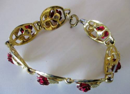 Vintage romantic 7 rose bracelet, metal unknown, 20cm