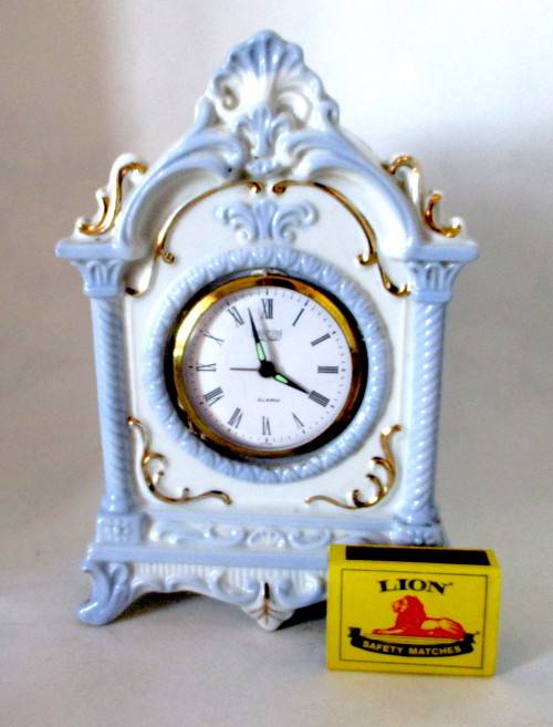 Vintage Landex Royal Craft Wind-Up Clock Made In Japan. Overwound, needs fixing. 200x115c50mm.