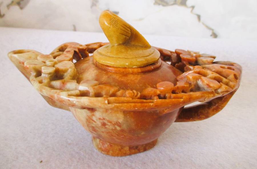 Chinese Vintage/ Antique Stone Tea Pot. Great condition. Length: 14cm, heights with lid: 9cm.