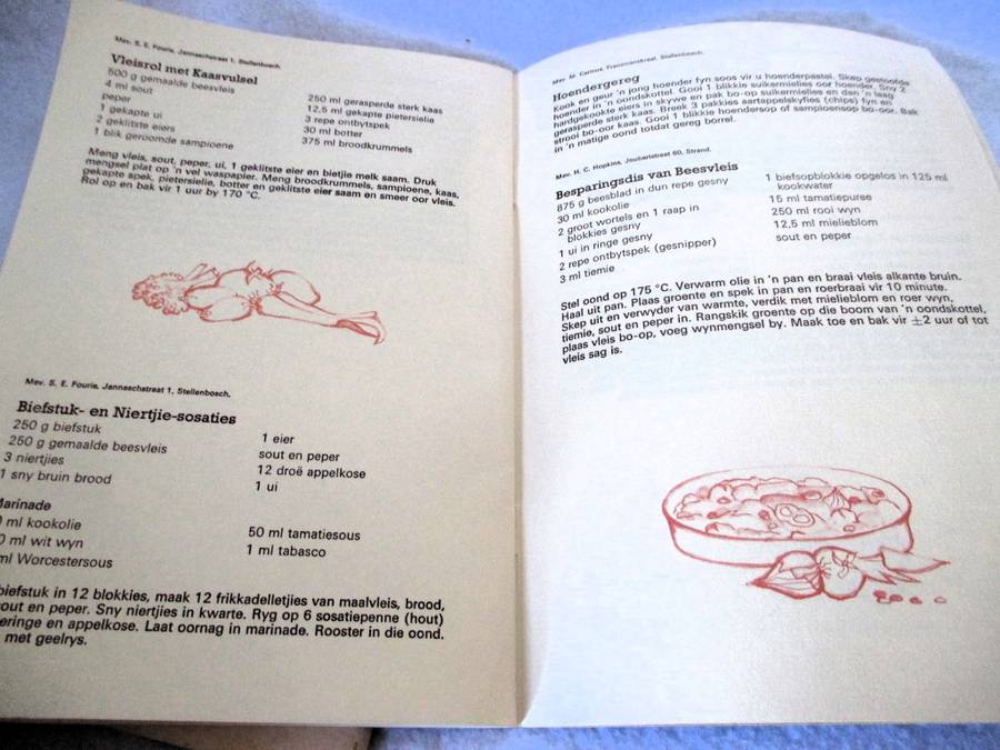 Lot of 2 Vintage Stellenbosch se Kombuis Recipe books. Vis en Vleis resepte.