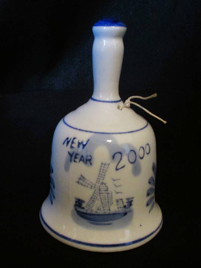 Delft Pottery Hand Bell New Year 2000, hndpainted blue and white, windmill. 115mm high.