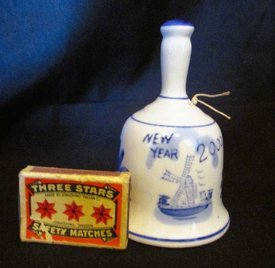 Delft Pottery Hand Bell New Year 2000, hndpainted blue and white, windmill. 115mm high.
