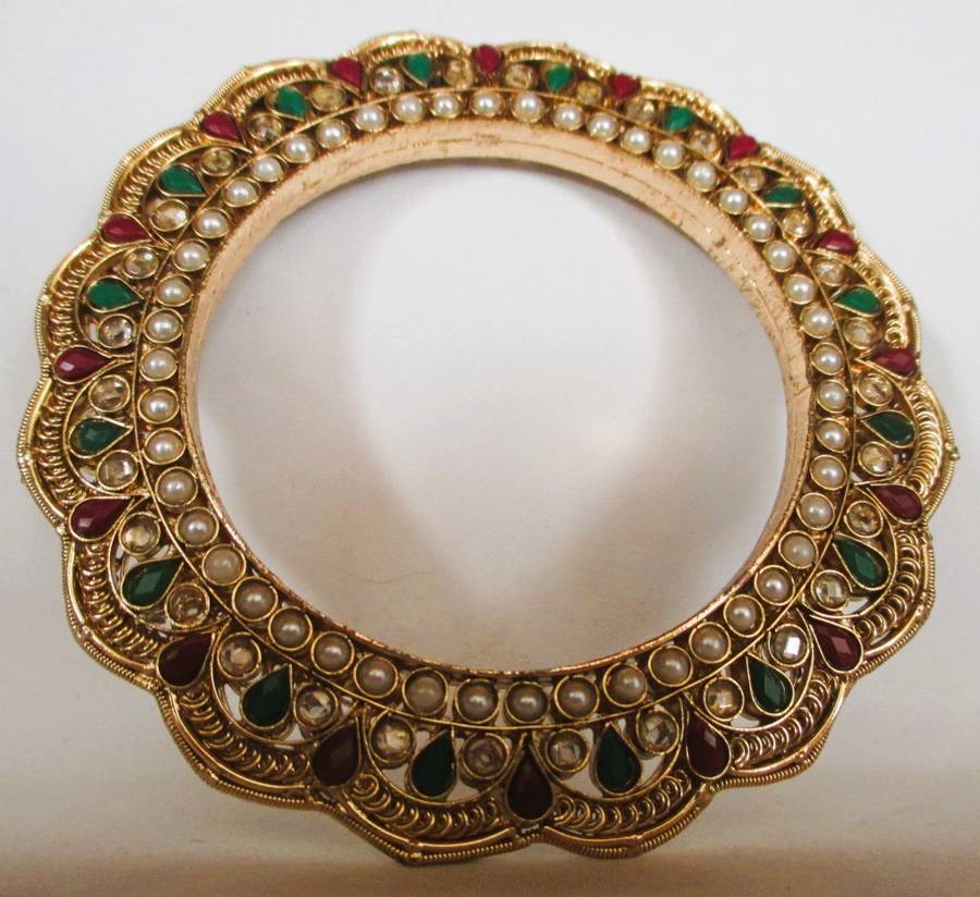 Indian Traditional Ethnic Stone Bangle. Aabushan Imitation Jewelry. Lovely piece