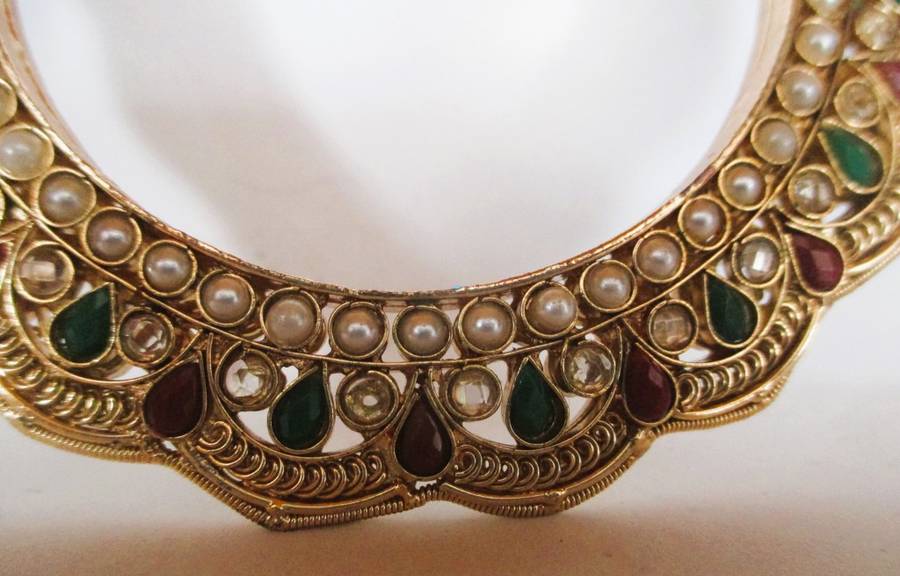 Indian Traditional Ethnic Stone Bangle. Aabushan Imitation Jewelry. Lovely piece