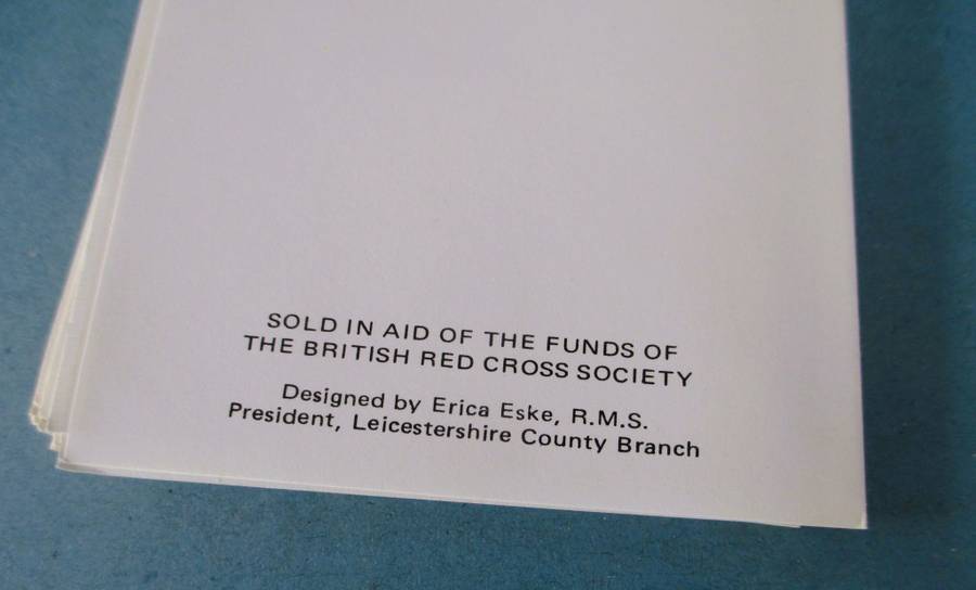 Pack of 10 Vintage Notelets with envelopes. Lovely handpainted flower themes.