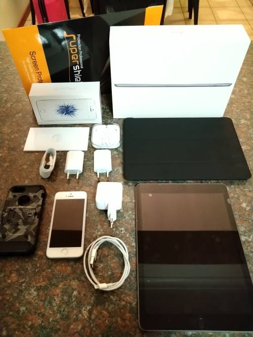 IPad 6th Gen 32GB Wifi and 32GB iPhone SE Both only 2 weeks old ***R1 No Reserve***
