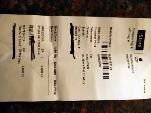 IPad 6th Gen 32GB Wifi and 32GB iPhone SE Both only 2 weeks old ***R1 No Reserve***